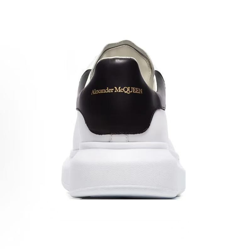 Alexander McQueen亞歷山大麥昆