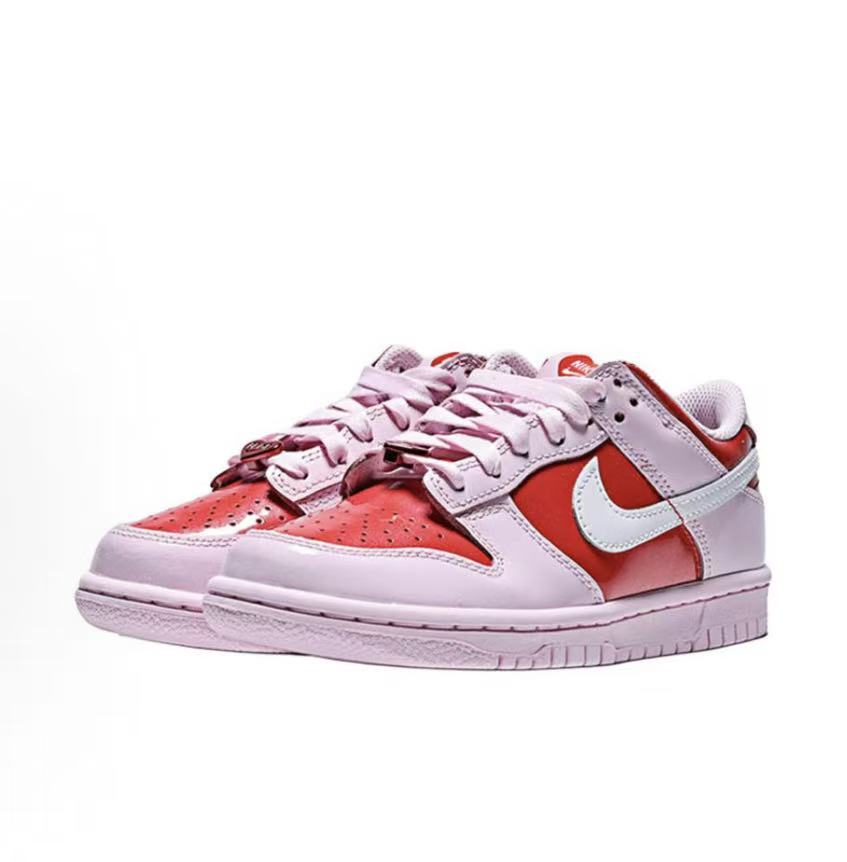 Nike Dunk Valentine's Day