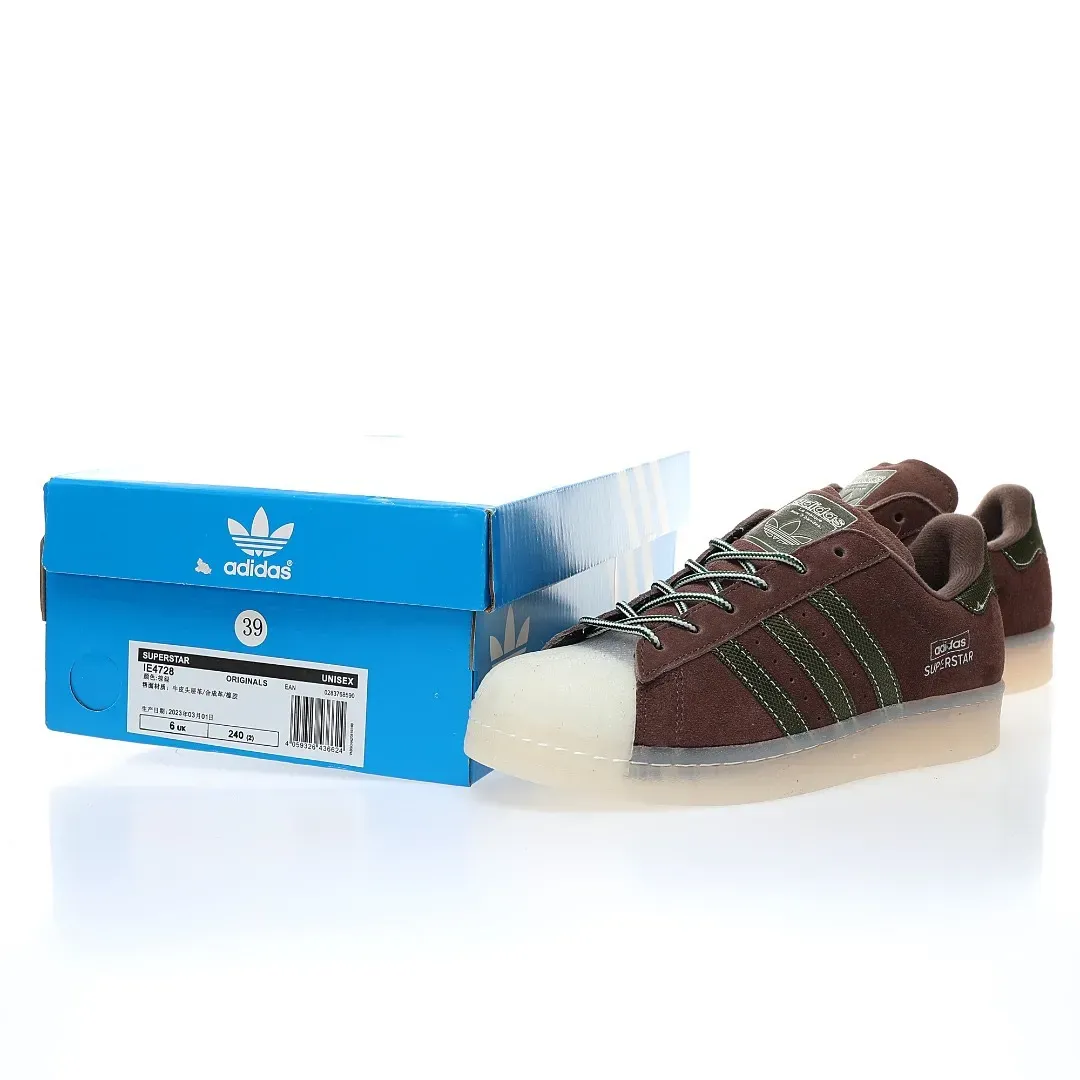 Adidas「貝殼頭」