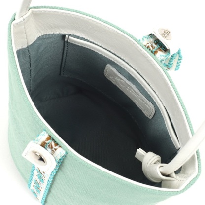 ショルダーバッグ