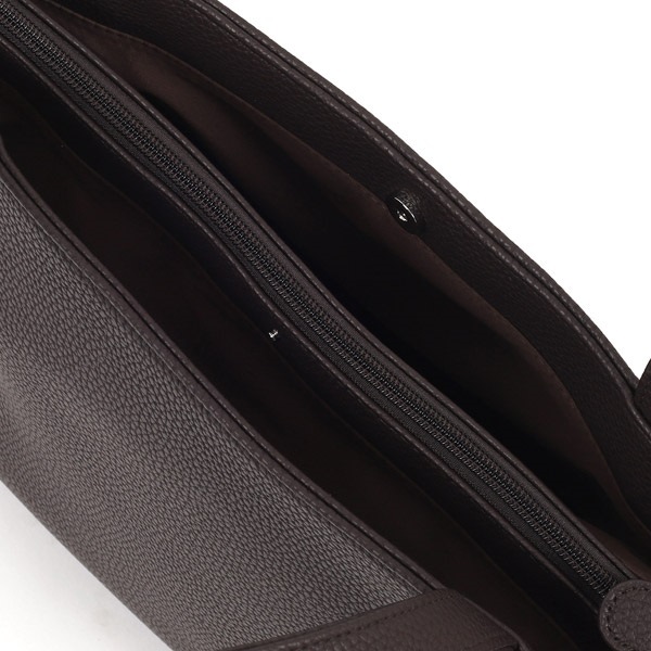 セミショルダーバッグ