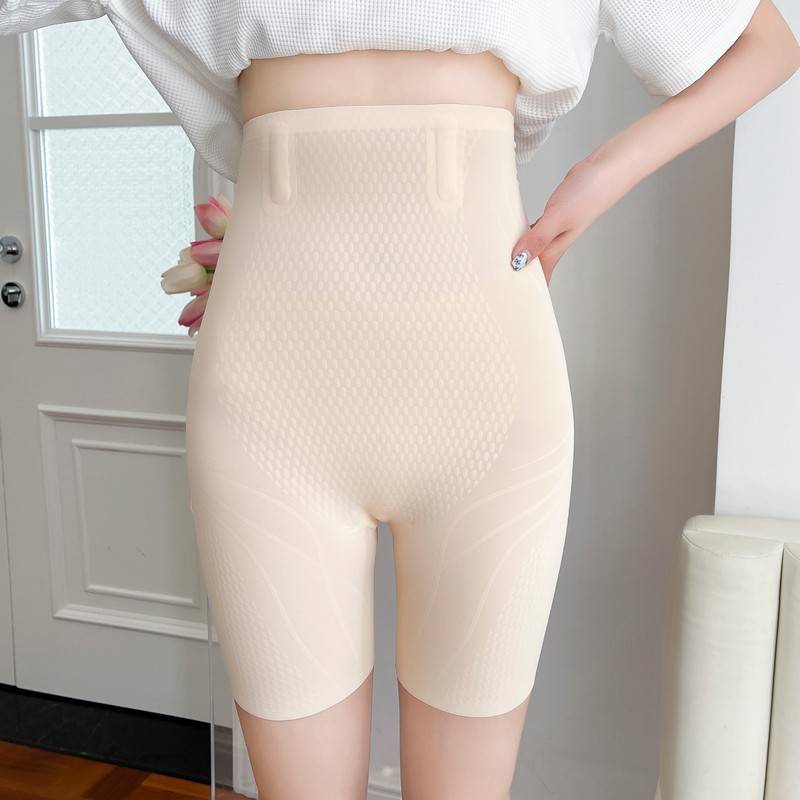 Wacoal 大好評販売中！お腹を引き締める・美尻・シェイプアップの補正下着