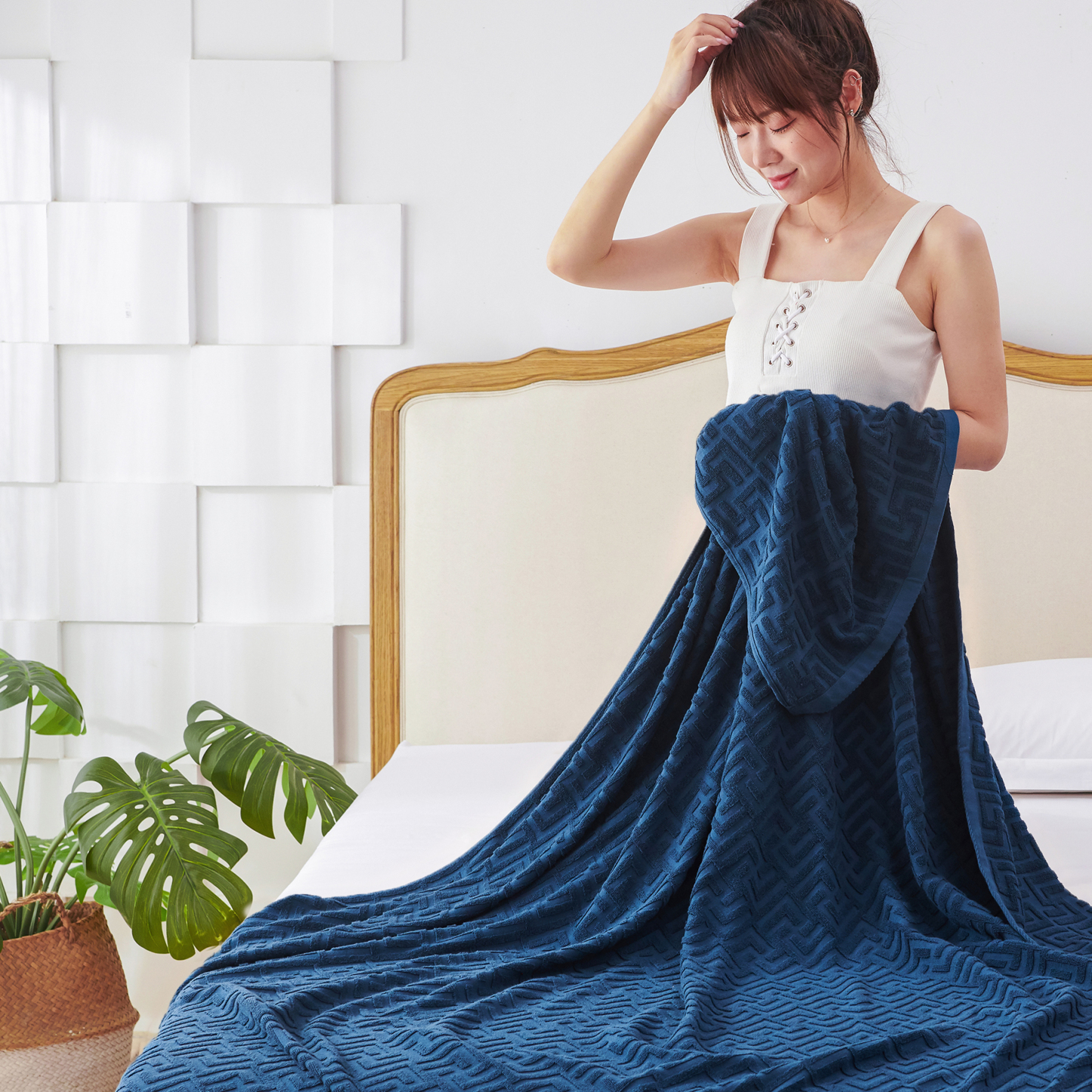 AYO タオルケット シングル ブランケット 綿100% コットン おしゃれ エアーケット キルトケット 抗菌 肌掛け 軽量 柔らかく肌触り 毛玉が出ない 毛布 オールシーズン 夏用 ソファー用 丸洗いOK 吸湿速乾 母の日 父の日 誕生日のプレゼント（ネイビー，140*190cm）