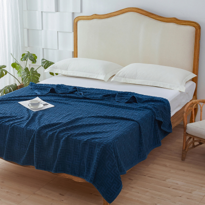 AYO タオルケット シングル ブランケット 綿100% コットン おしゃれ エアーケット キルトケット 抗菌 肌掛け 軽量 柔らかく肌触り 毛玉が出ない 毛布 オールシーズン 夏用 ソファー用 丸洗いOK 吸湿速乾 母の日 父の日 誕生日のプレゼント（ネイビー，140*190cm）