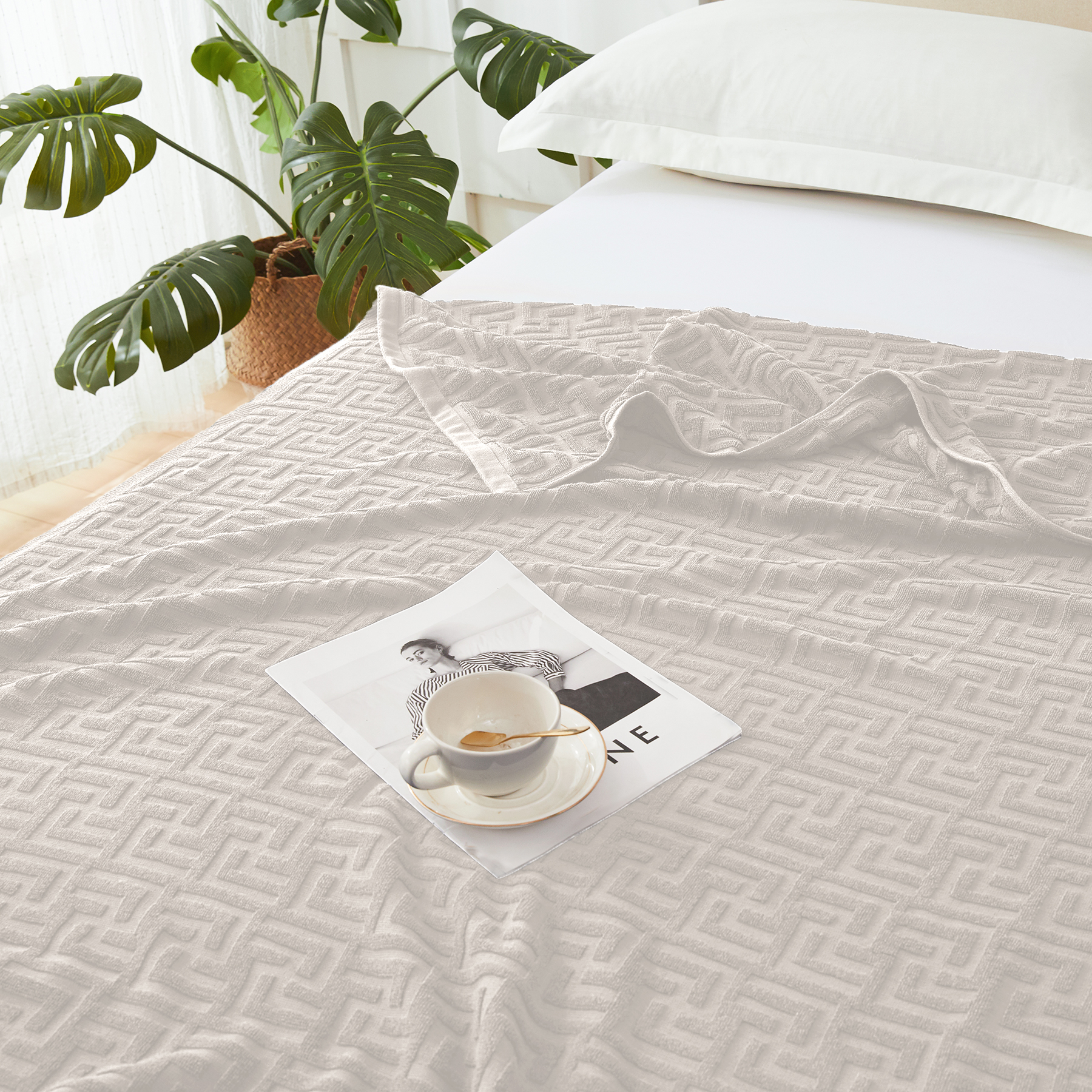 AYO タオルケット シングル ブランケット 綿100% コットン おしゃれ エアーケット キルトケット 速乾 抗菌 肌掛け 軽量 柔らかく肌触り 毛玉が出ない 毛布 オールシーズン 夏用 ソファー用 丸洗いOK 吸湿速乾（ベージュ，140*190cm）