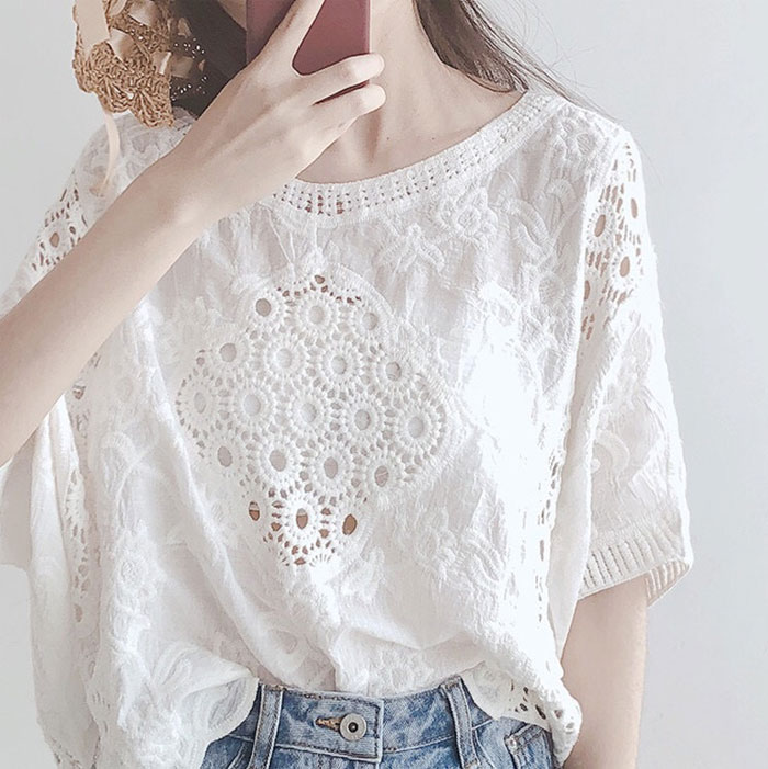 レース ブラウス レディース トップス 半袖 レーストップス 透かし編み 夏 プルオーバー Tシャツ 花柄 透かし彫り シースルー 透け感 綿 コットン 無地 ホワイト ブラック 体型カバー 刺繍 ゆったり カジュアル風 