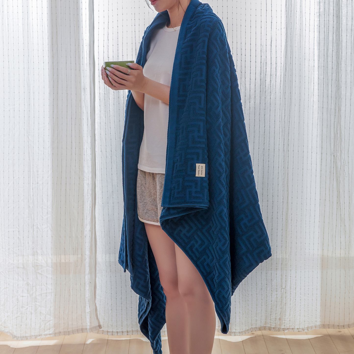 AYO タオルケット シングル ブランケット 綿100% コットン おしゃれ エアーケット キルトケット 抗菌 肌掛け 軽量 柔らかく肌触り 毛玉が出ない 毛布 オールシーズン 夏用 ソファー用 丸洗いOK 吸湿速乾 母の日 父の日 誕生日のプレゼント（ネイビー，140*190cm）