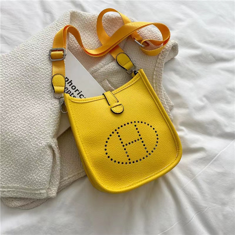 【大人気で入手困難】HERMES　☆EVELYNE 16★エヴリンTPM☆