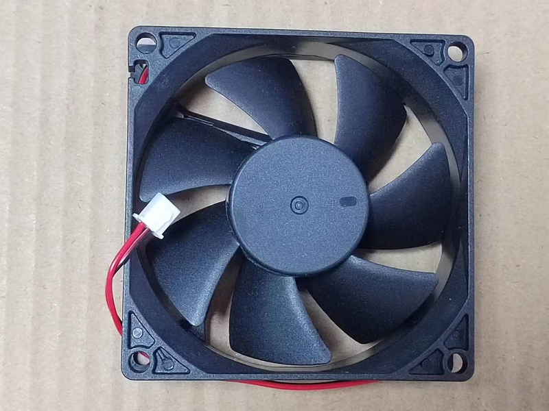 Jamicon JF0825S2H Server Square Fan DC 24V 0.15A 80*80*25mm 2Pin