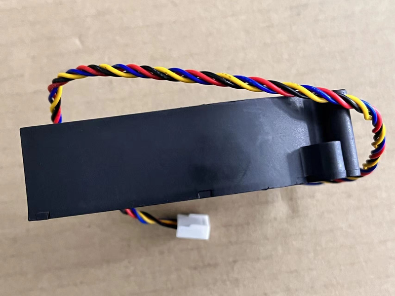 DELTA BCB1012UH 強風ターボファン DC12V 3.84A 97×87×25MM 4 線 PWM 制御