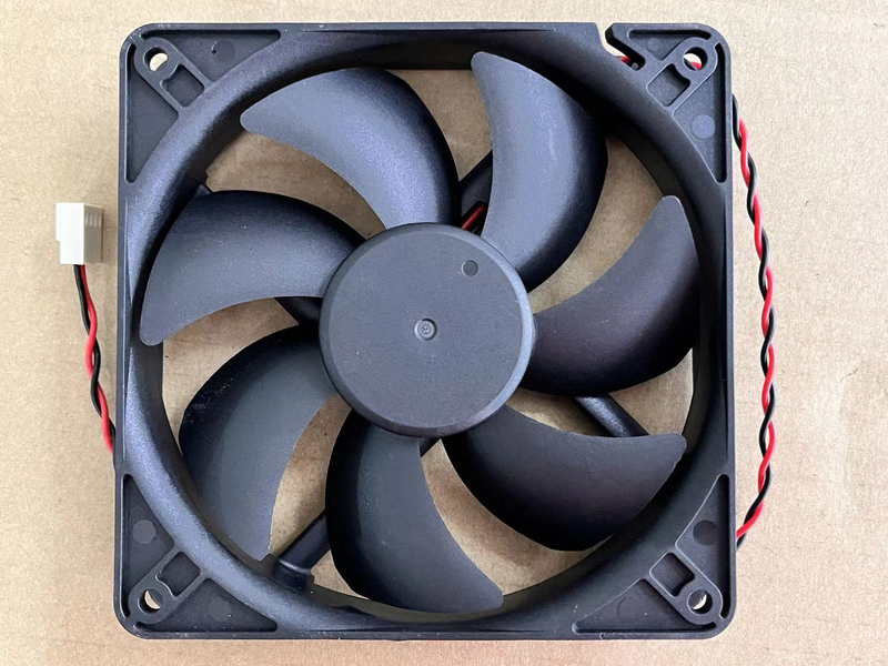 ADDA AD1212XB-A71GL 機箱放熱ファン12cm DC 12V 0.65A 2ピン 120X120X25mm