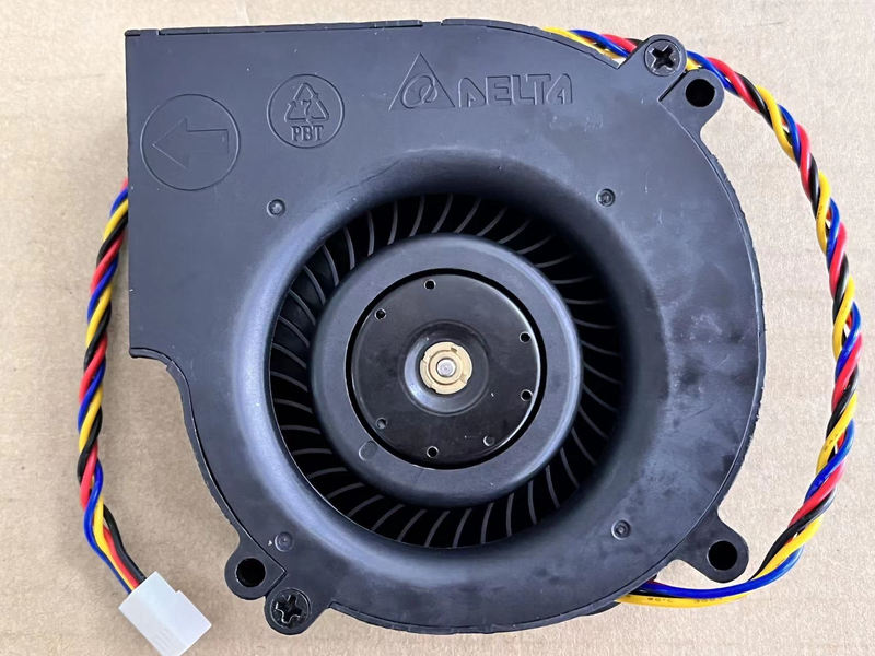 DELTA BCB1012UH 強風ターボファン DC12V 3.84A 97×87×25MM 4 線 PWM 制御