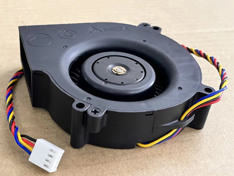 DELTA BCB1012UH 強風ターボファン DC12V 3.84A 97×87×25MM 4 線 PWM 制御​