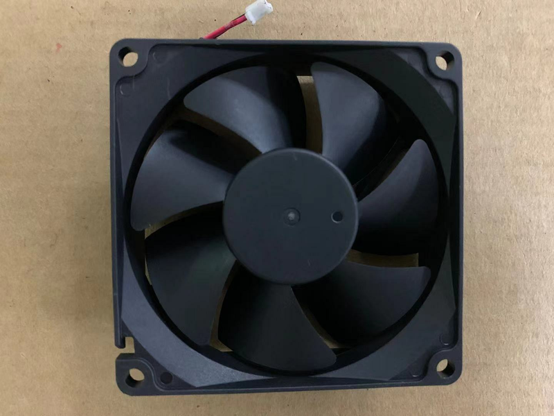 Y.S.TECH CPU 冷却ファン NYW08025012BS 80×80×25mm 12V 64CFM 2 線式 ボールベアリング