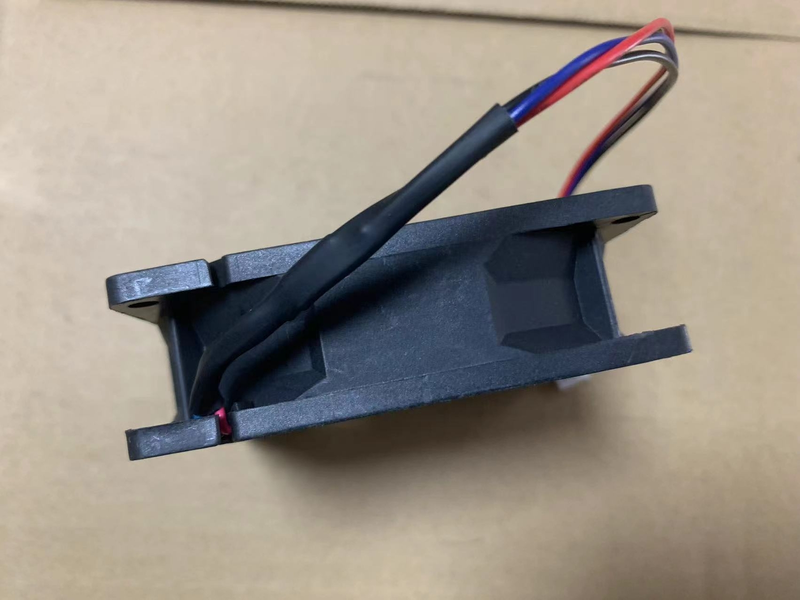Delta 産業用冷却ファン EFB0812EH 80×80×25mm 12V 0.42A 3Pin 長寿命モータ