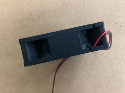 【人気】Bi-Sonic 8025 BP802524H-03 24V 0.21A 2 線式 インバータ冷却ファン 8cm