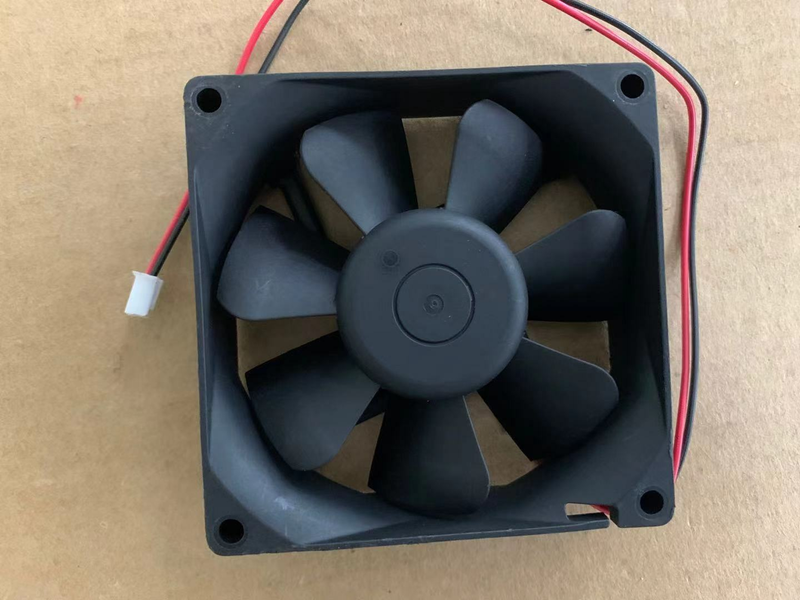 【人気】Bi-Sonic 8025 BP802524H-03 24V 0.21A 2 線式 インバータ冷却ファン 8cm