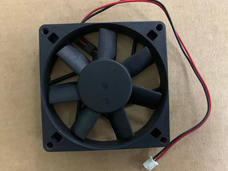 【2024 最安】ADDA 8015 AD0812LX-D70 8cm 12V 0.09A 2 線式 静音サーバー冷却ファン