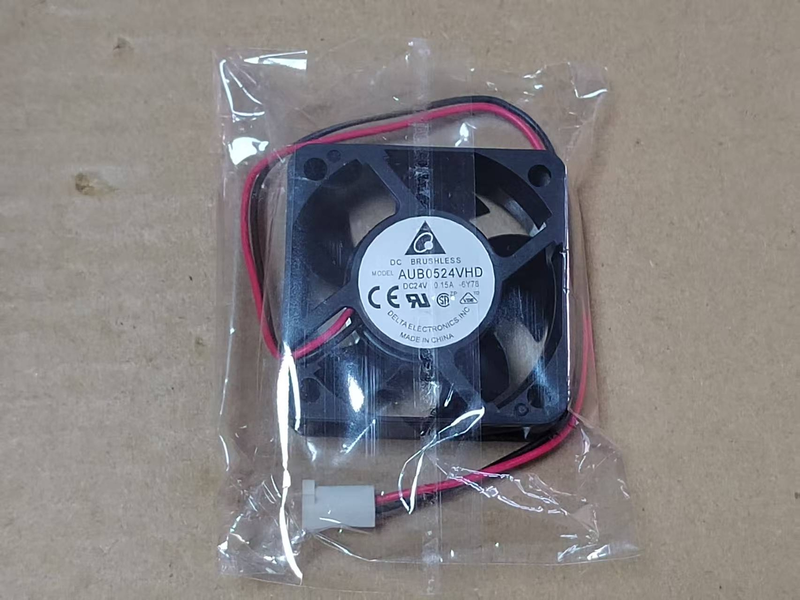 1pcs DELTA AUB0524VHD-6Y78 DC24V 0.15A 5020 industrial computer inverter fan 2pin