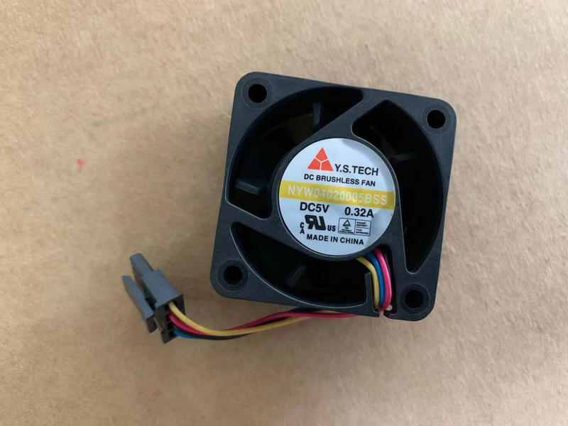 Y.S.TECH NYW04020005BSS 4020 4cm 5V 0.32A 4 線式 PWM 冷却ファン