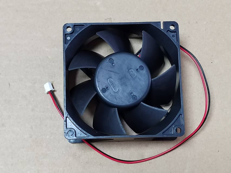 NMB-MAT 3615KL-05W-B60 インバータ冷却ファン 24V 0.55A 92×92×38mm
