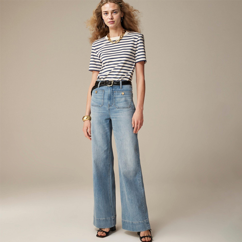 High-waisted wide-leg jeans