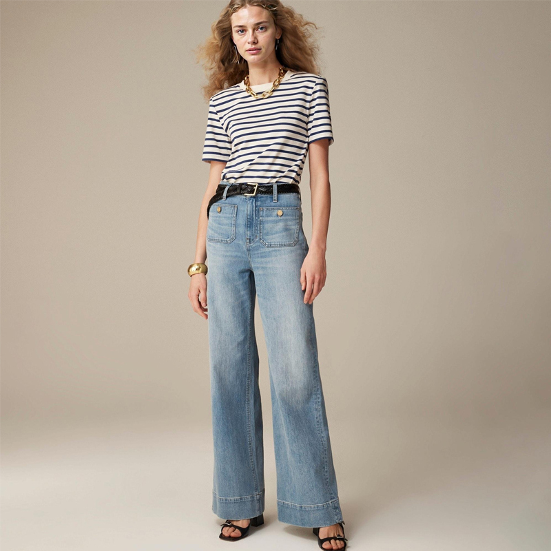 High-waisted wide-leg jeans