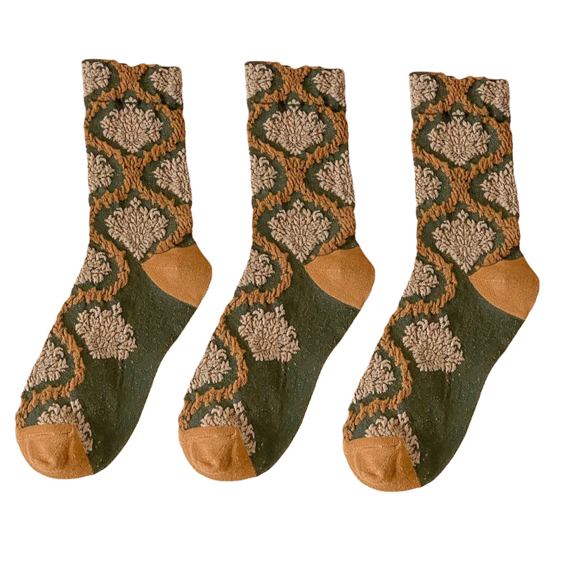 日本風ミドルカット・エンボス柄ソックス