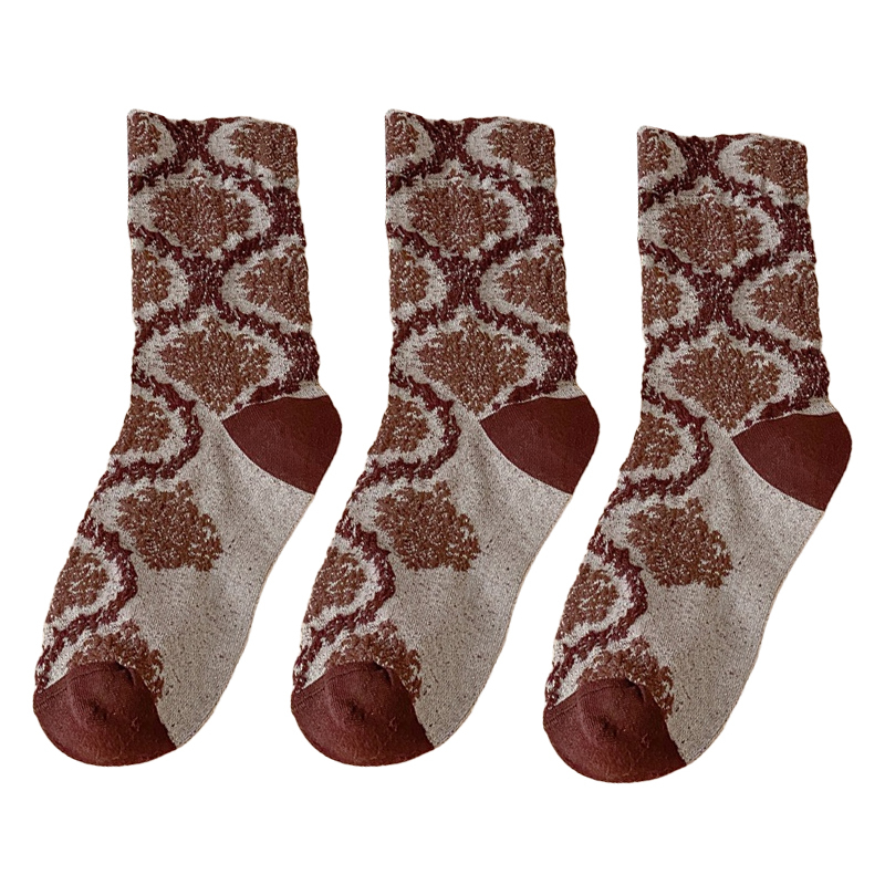 日本風ミドルカット・エンボス柄ソックス