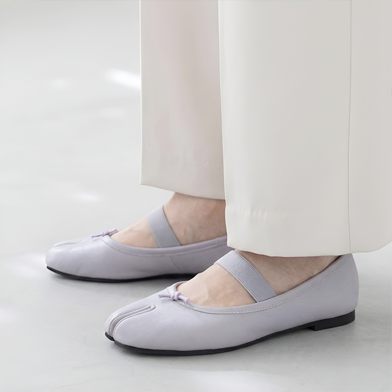 足袋バレエシューズ ストラップ付 防水 疲れにくい パンプス - Emiwalk