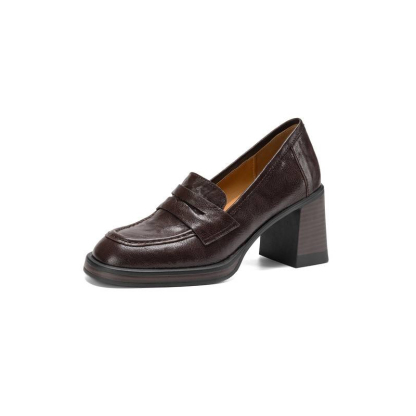 【7.5cm太めヒールのローファー】かかとが安定して歩きやすく、疲れにくい | 大人っぽいシルエットで、オフィスコーデにもぴったり