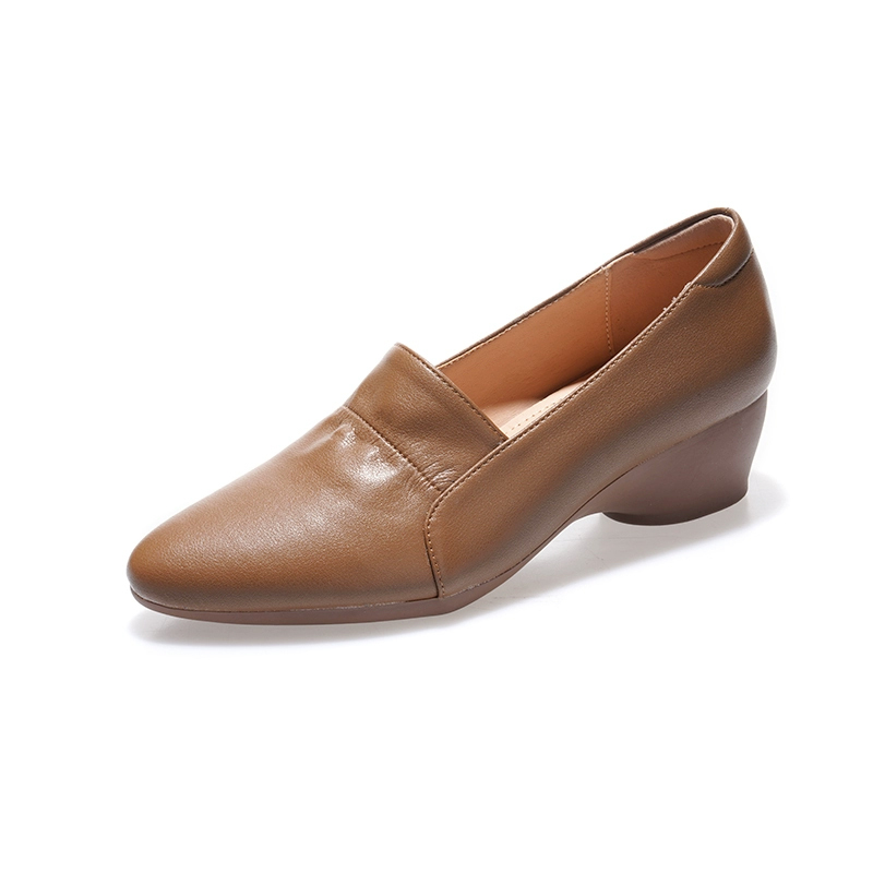 「素材・フィット感をグレードアップ版に刷新」牛革製の浅口・尖頭パンプス| 通勤・お出かけに最適 - 1011160828 - emiwalk