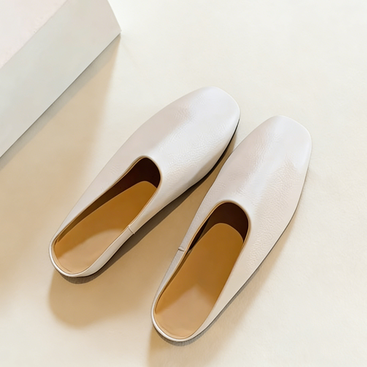 やわらかなミュールサンダル