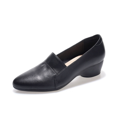 「素材・フィット感をグレードアップ版に刷新」牛革製の浅口・尖頭パンプス| 通勤・お出かけに最適 - 1011160828 - emiwalk