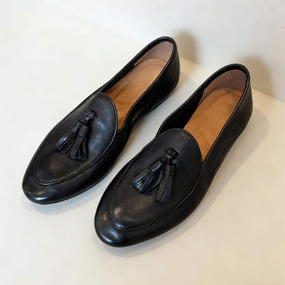 レトロフリンジ付きローファー｜牛革使用・クラシックフォルムの通勤シューズ。長時間履いても疲れにくい