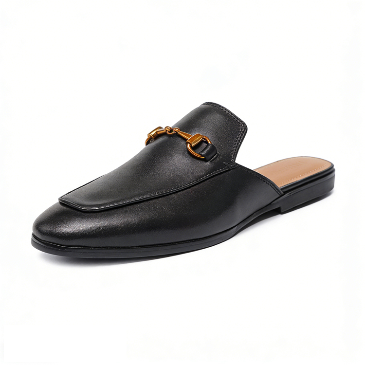 オフィスに最適なローファー風ハーフミュール