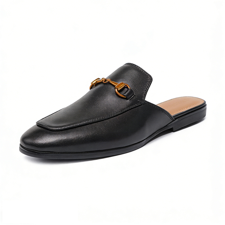 オフィスに最適なローファー風ハーフミュール