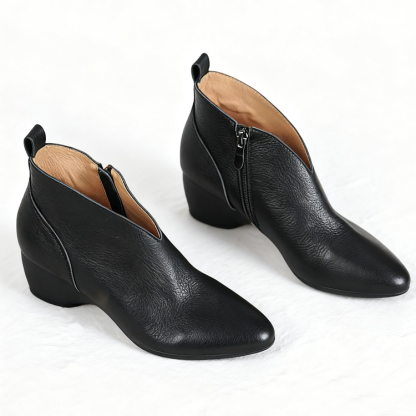 Vカットで脚長効果｜履き心地抜群の通勤ブーツ - 1011060318 - emiwalk