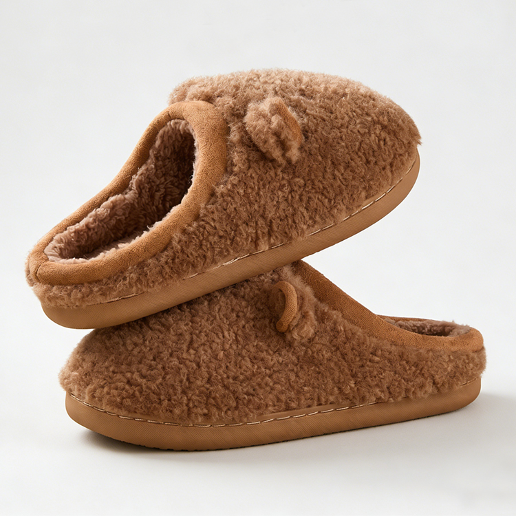 かわいい起毛仕様の保温ルームシューズ
