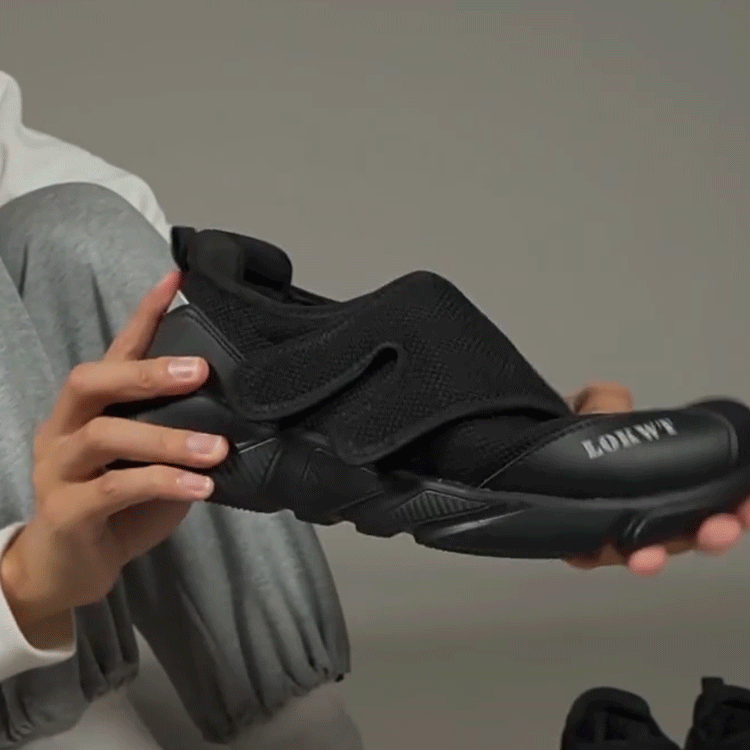 柔軟性 アッパー ソール 屈曲性 快適な歩行 サポート