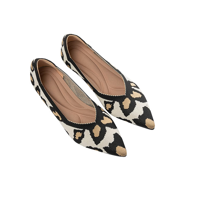 130g超軽量 ポインテッドトゥ Vカット ニットパンプス 美脚 痛くない