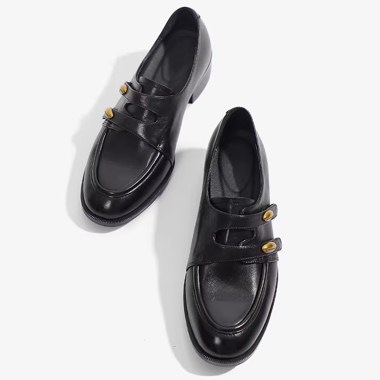 「牛革×静音ソール」レトロでエレガントなローファー｜やわらかく疲れにくく、マジックテープ仕様