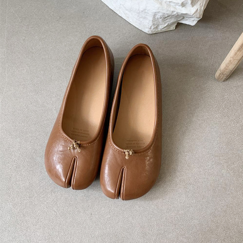 4cmインヒールレザー足袋スリッポン