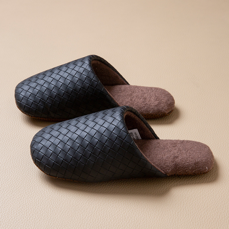 滑りにくい 軽量ルームスリッパ