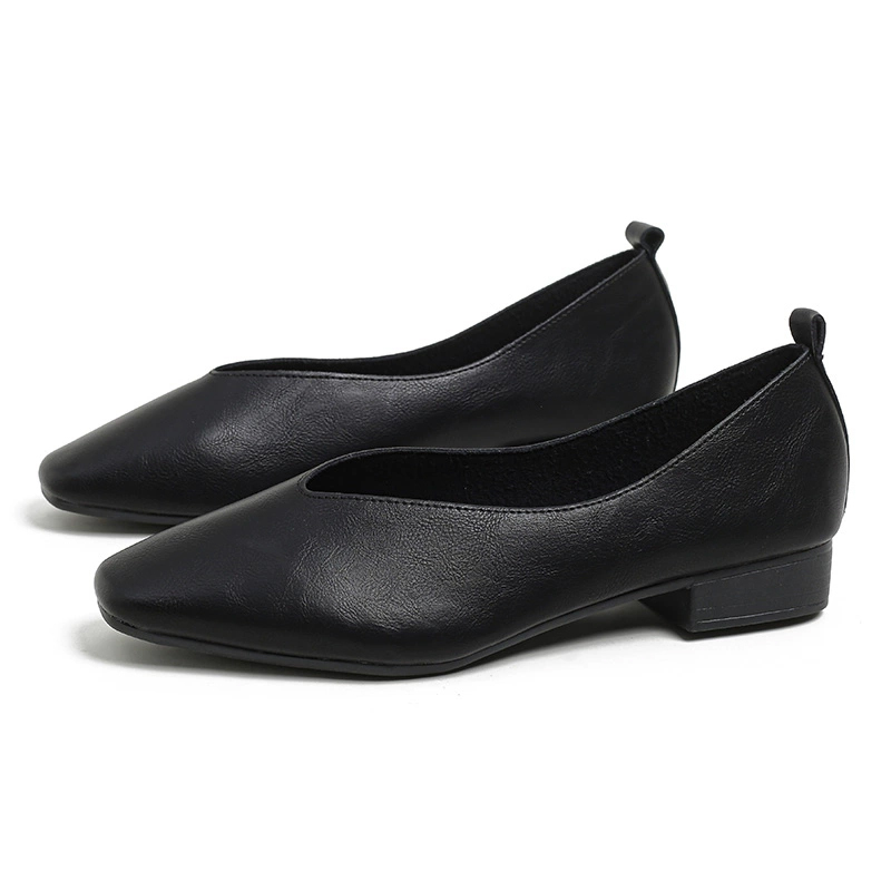 幅広 甲高 痛くない 本革 Vカット スクエアトゥ パンプス 2.5cmヒール 走れる 柔らかい 牛革