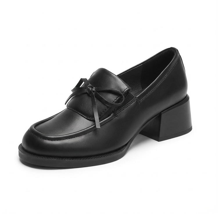 イギリス風ボウローファー｜4.5cm太めヒールで、上品にラクチン歩行