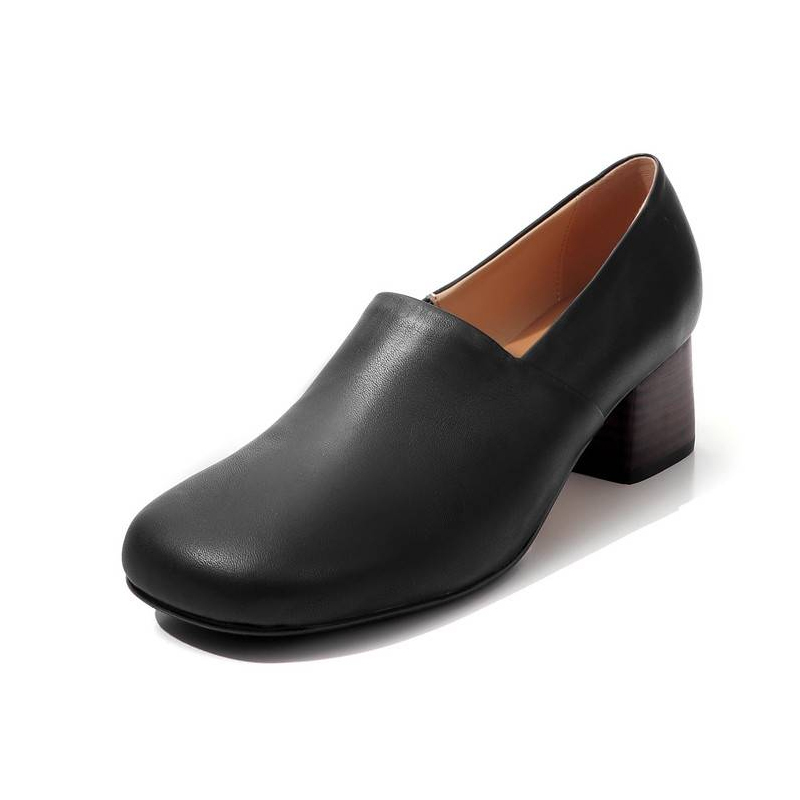 【新作 25％OFF】シンプルな深履きパンプス｜外反母趾の方にもやさしい設計· 長時間歩いても疲れにくく· ヒール高は4.5cmと7.5cm