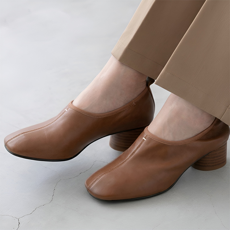 SL-Emiwalkヴィンテージスクエアヒールレザーパンプス