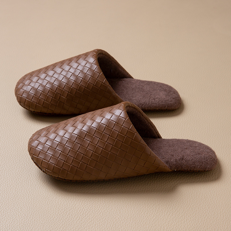 滑りにくい 軽量ルームスリッパ