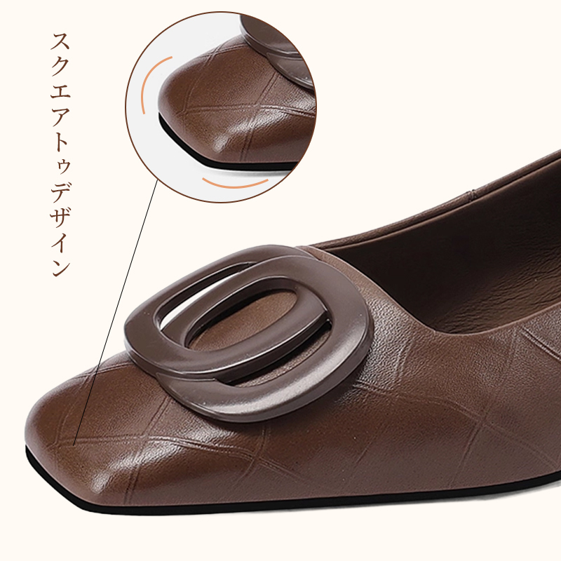 上品な大ぶりバックルが特徴の圧迫感の少ないスクエアトゥデザイン詳細